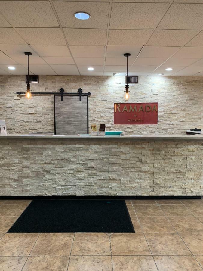 Ramada By Wyndham North Platte Hotel Екстериор снимка